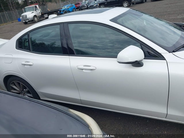 7JR102FK4LG060773 Volvo S60 T5 Momentum