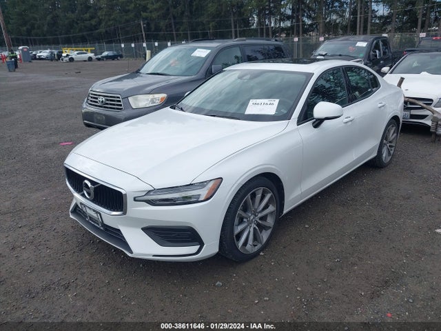 7JR102FK4LG060773 Volvo S60 T5 Momentum