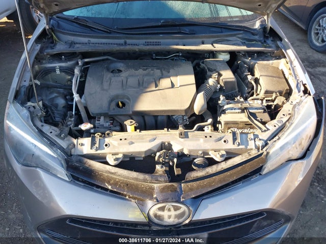 2018 TOYOTA COROLLA LE VIN: 2T1BURHE3JC988304