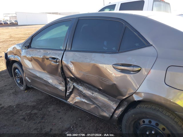 2018 TOYOTA COROLLA LE VIN: 2T1BURHE3JC988304