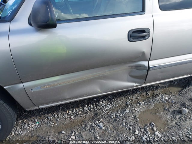 2003 GMC SIERRA 1500 SLE VIN: 2GTEC19V331239925