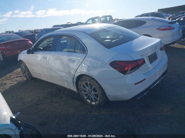 WDD3G4FB3KW021360 Mercedes-Benz A 220 4matic