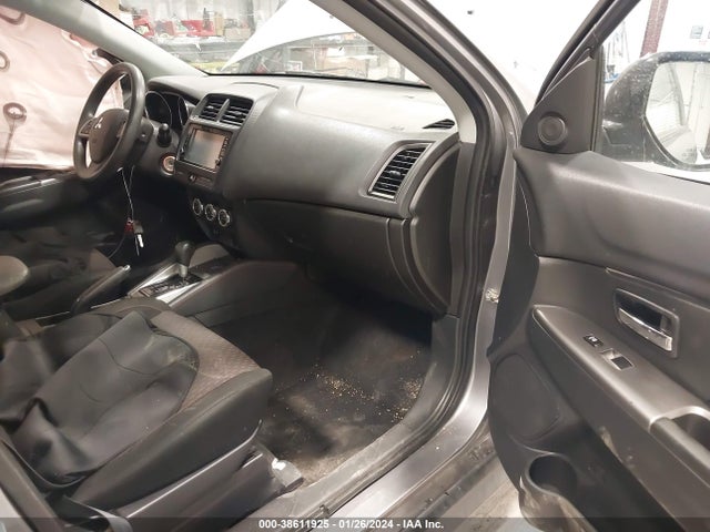 2019 MITSUBISHI OUTLANDER SPORT JA4AP3AU9KU017145 Photo 4