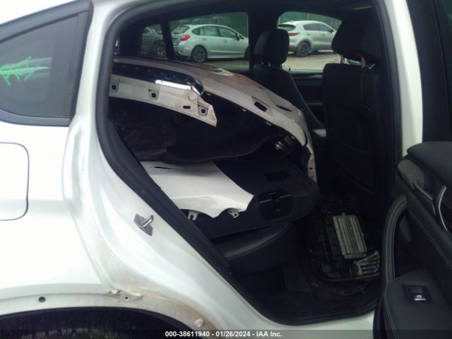 5UXXW7C53J0W63950 BMW X4 M40i