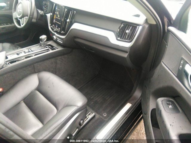 2020 VOLVO XC60 YV4102RK4L1416231 Photo 4