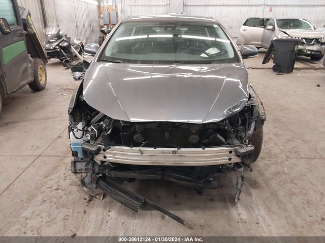 Toyota Prius Four 2018 JTDKARFUXJ3551945 Image 13