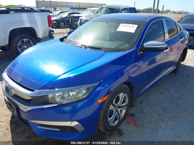 Honda Civic Lx 2018 2HGFC2F54JH561798 Image 2