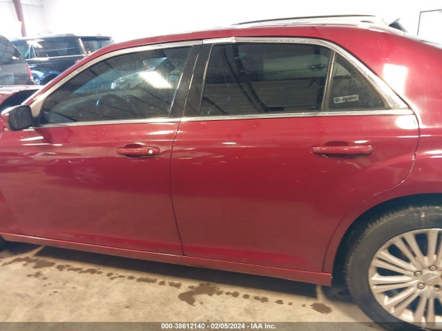 2013 CHRYSLER 300 VIN: 2C3CCARG7DH577964