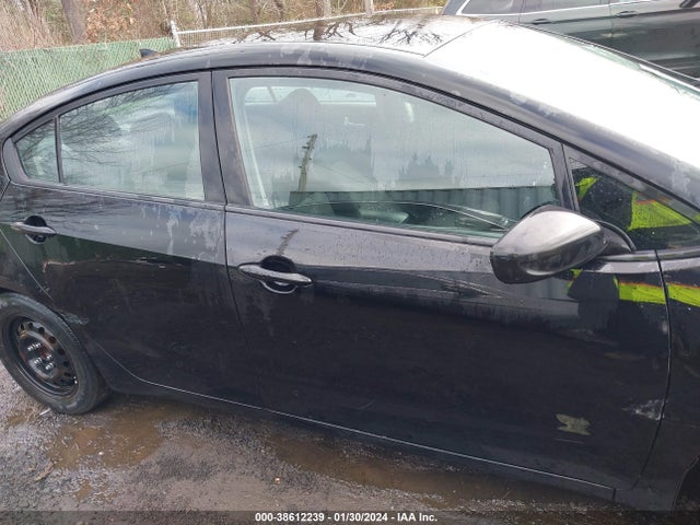 KIA FORTE LX 2018 3KPFK4A72JE224841 Image 13