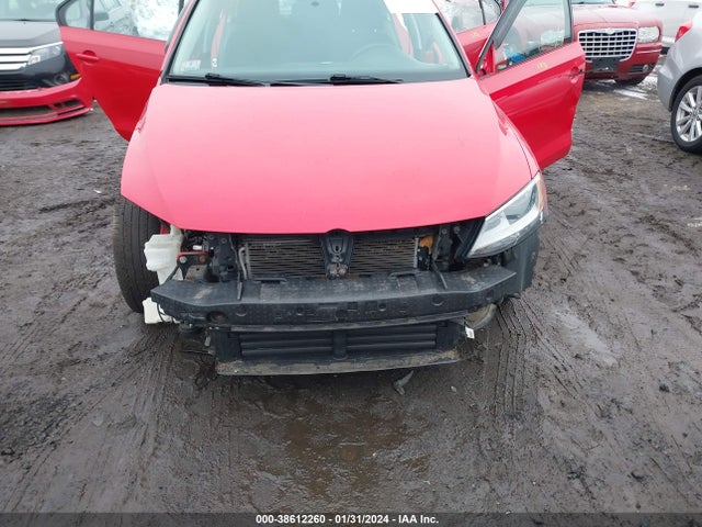 3VWD17AJ2FM256982 Volkswagen Jetta 1.8t Se