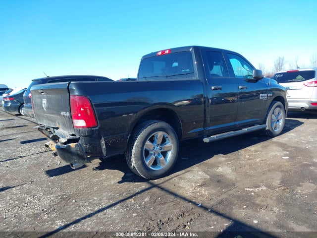 RAM 1500 Classic Express Quad Cab 4x4 6'4 Box 2019 1C6RR7FT0KS580470 Image 4