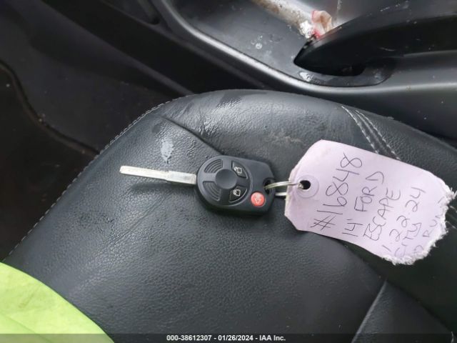 1FMCU9GX6EUD99372 Ford ESCAPE SE