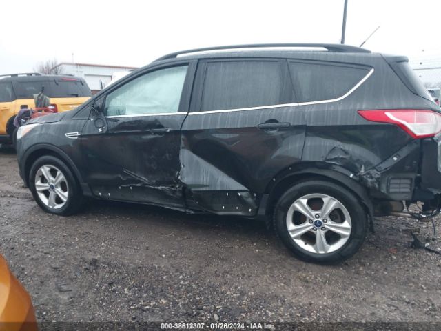 1FMCU9GX6EUD99372 Ford ESCAPE SE