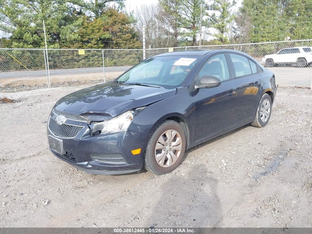 Chevrolet Cruze Ls Auto 2014 1G1PA5SH8E7365321 Image 2