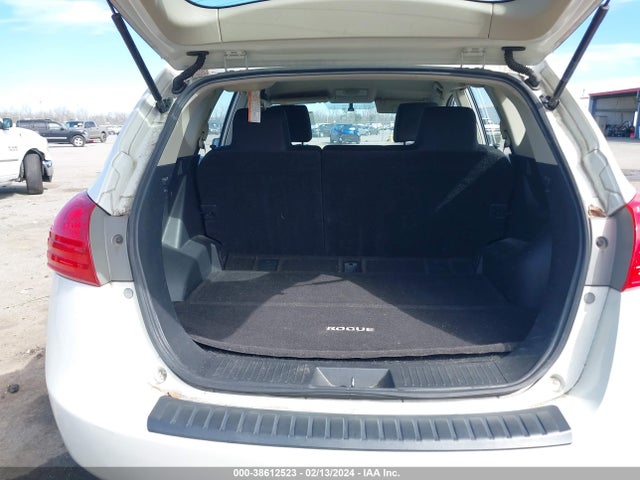 2015 NISSAN ROGUE SELECT S VIN: JN8AS5MT0FW654135
