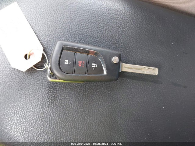 Toyota RAV4 LE 2020 2T3H1RFV8LW093857 Image 11