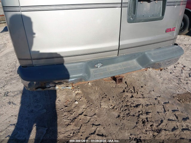 2000 GMC SAVANA RV VIN: 1GDFG15R0Y1209050