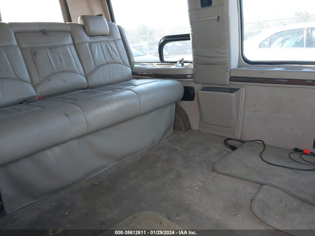 2000 GMC SAVANA RV VIN: 1GDFG15R0Y1209050