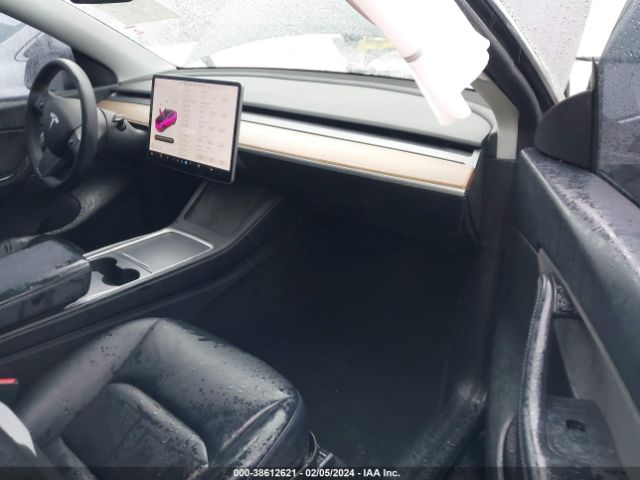 2021 TESLA MODEL Y 5YJYGDEE7MF241569 Photo 4