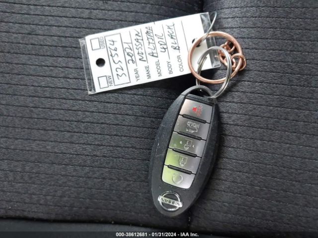 1N4BL4DW8MN325564 Nissan Altima Sv Intelligent Awd