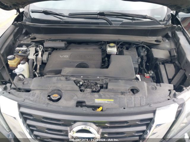 5N1DR2MN9JC628546 Nissan Pathfinder Sv