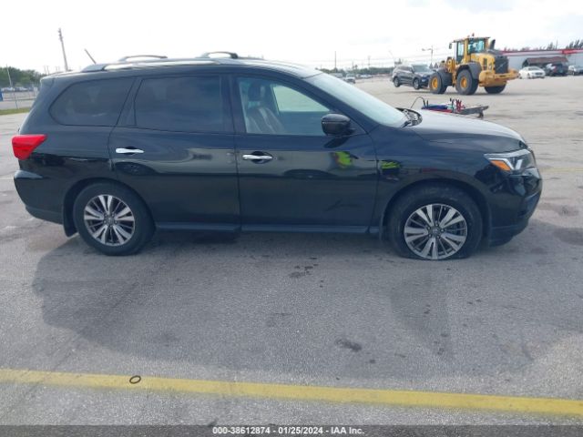5N1DR2MN9JC628546 Nissan Pathfinder Sv