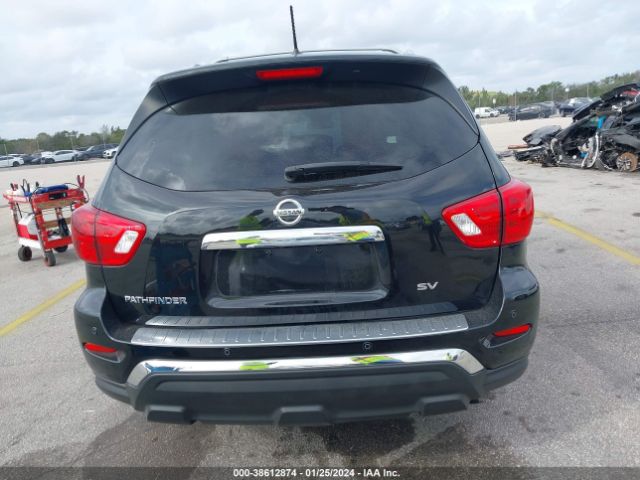 5N1DR2MN9JC628546 Nissan Pathfinder Sv