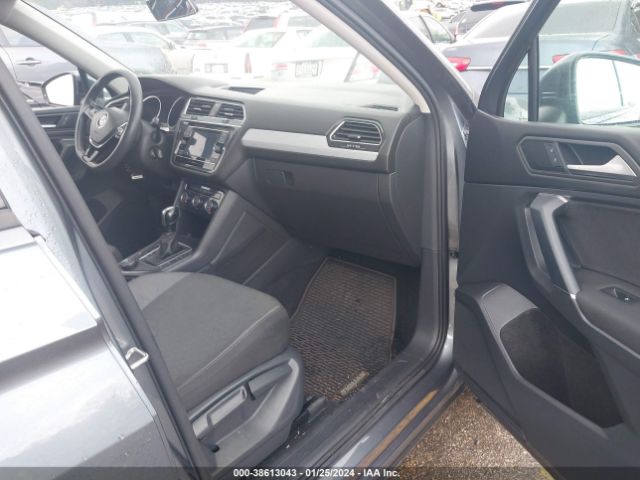2020 VOLKSWAGEN TIGUAN 3VV0B7AX1LM130886 Photo 4