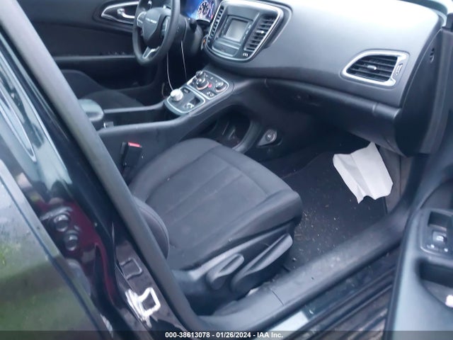 Chrysler 200 Limited 2016 1C3CCCAB9GN173183 Image 5