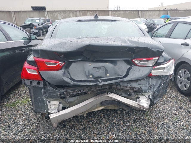 Chevrolet MALIBU LT 2018 1G1ZD5ST6JF121607 Image 17