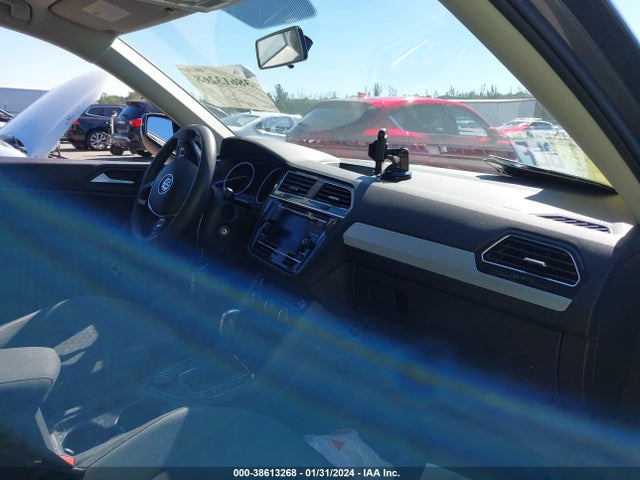 3VV0B7AX7KM055657 Volkswagen Tiguan 2.0t S