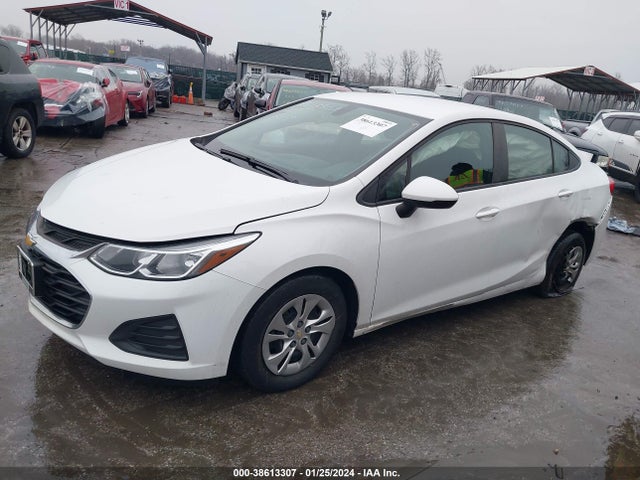 Chevrolet CRUZE LS 2019 1G1BC5SM8K7150695 Image 2