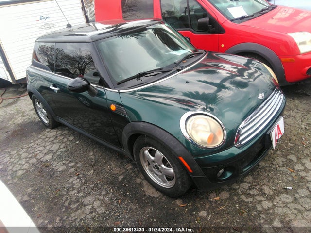 2010 MINI COOPER WMWMF3C57ATU78065 Photo 0