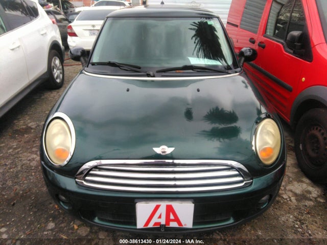 2010 MINI COOPER WMWMF3C57ATU78065 Photo 5