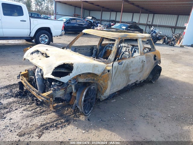 2010 MINI JOHN COOPER WORKS WMWMF9C52ATF97891 Photo 1