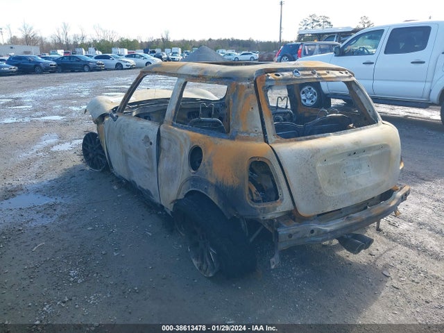 2010 MINI JOHN COOPER WORKS WMWMF9C52ATF97891 Photo 2