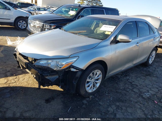 Toyota CAMRY LE 2017 4T1BF1FK2HU727100 Image 2