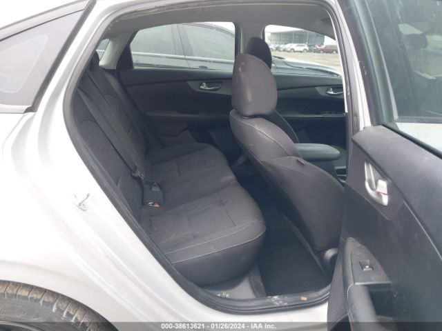 3KPF24AD9KE052539 KIA Forte Lxs