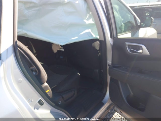 Nissan Pathfinder S 2017 5N1DR2MM8HC640186 Image 8
