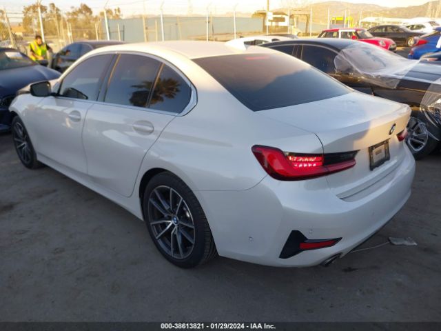 2021 BMW 330I 3MW5R1J09M8B78160 Photo 2