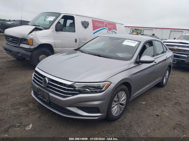 3VWN57BU0KM235320 Volkswagen Jetta 1.4t S