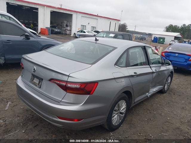 3VWN57BU0KM235320 Volkswagen Jetta 1.4t S