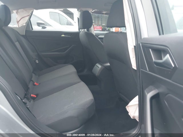 3VWN57BU0KM235320 Volkswagen Jetta 1.4t S