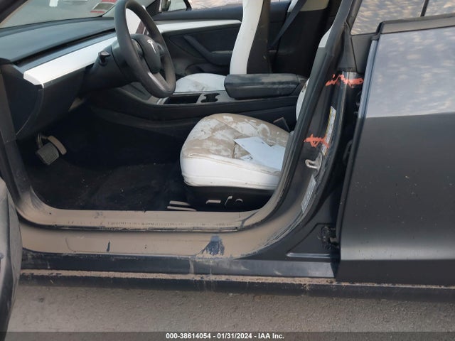 5YJ3E1EA5PF688188 Tesla Model 3 Rear-wheel Drive