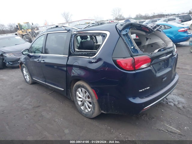 Chrysler Pacifica Touring L 2018 2C4RC1BG7JR293174 Image 3
