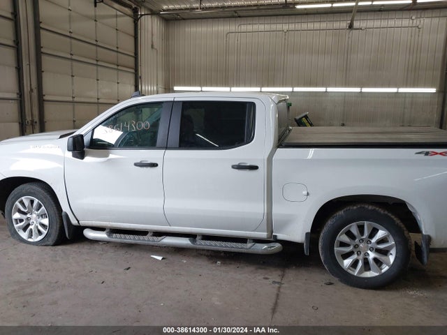 Chevrolet Silverado 1500 4wd  Short Bed Custom 2022 3GCPDBEK5NG518357 Image 13
