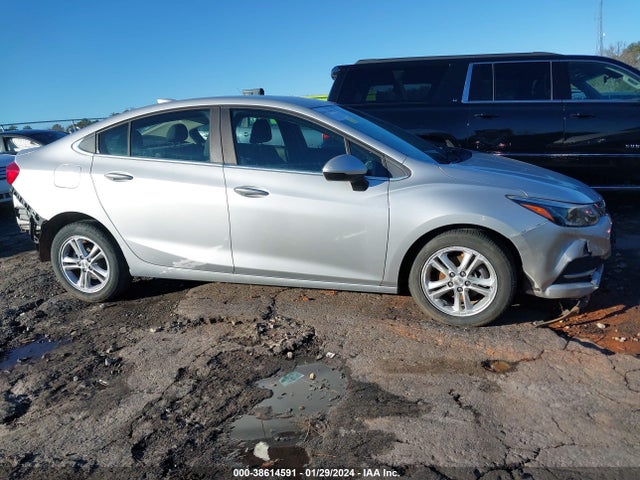 Chevrolet Cruze Lt Auto 2018 1G1BE5SM9J7240639 Image 13