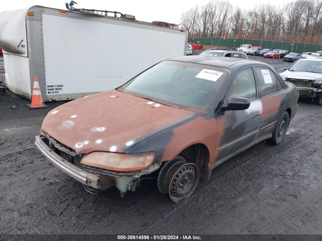 1999 HONDA ACCORD LX VIN: 1HGCG5642XA147197