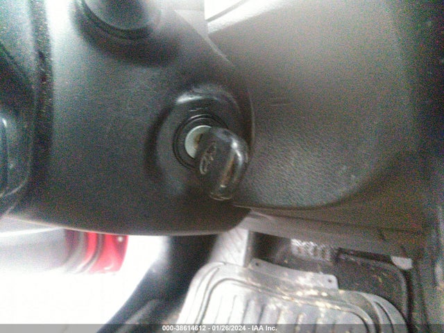 Toyota COROLLA LE 2018 5YFBURHEXJP805349 Image 11