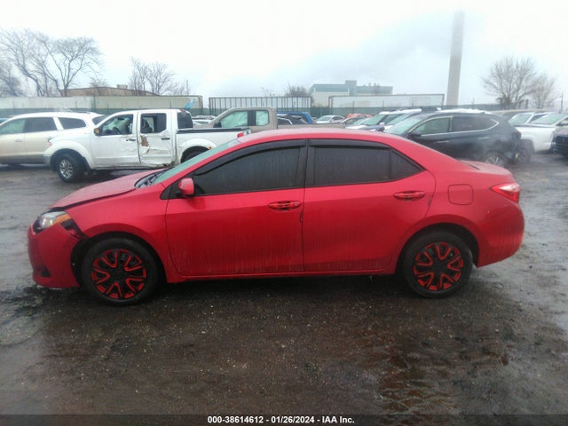 Toyota COROLLA LE 2018 5YFBURHEXJP805349 Image 14